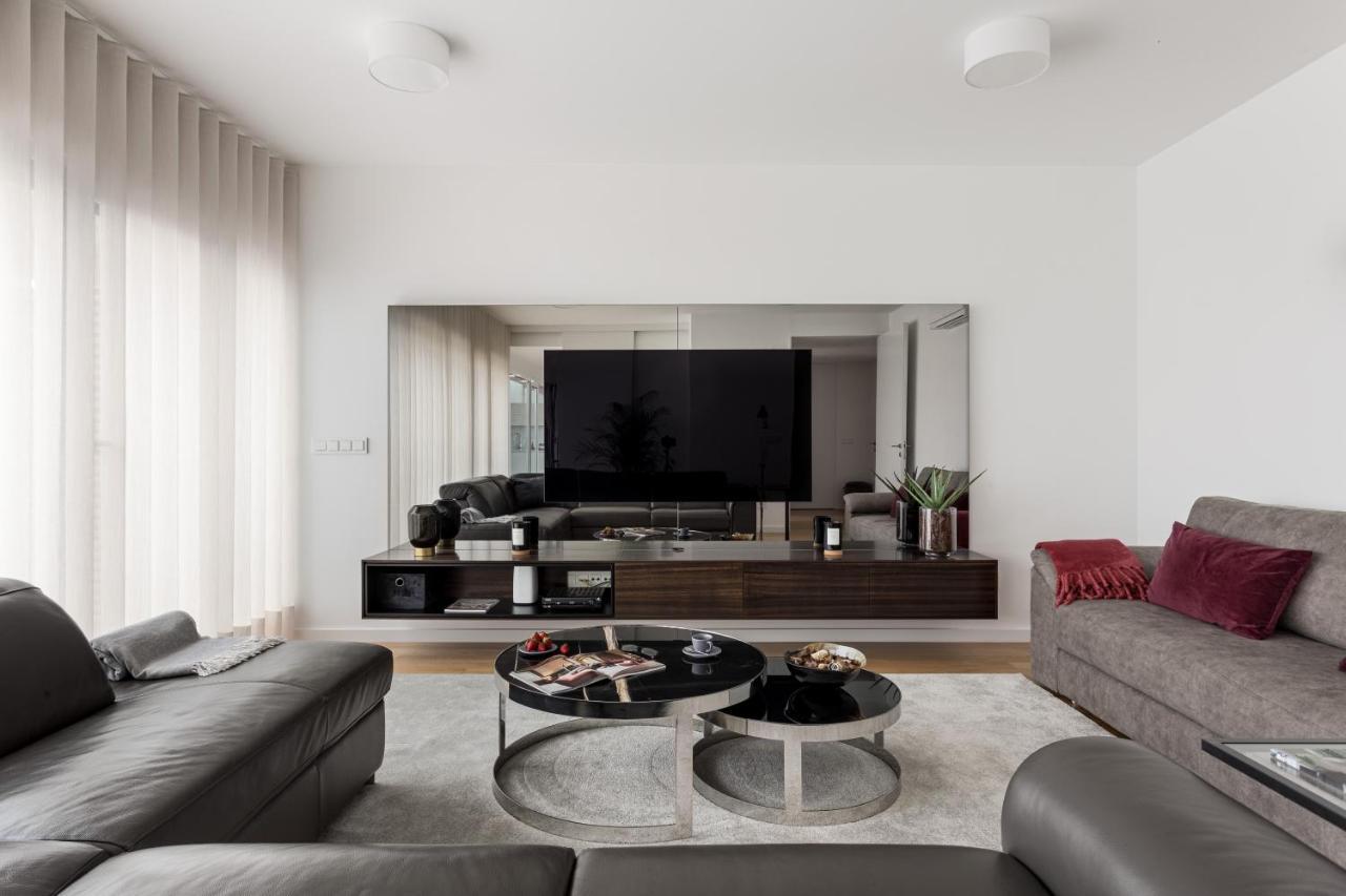 Apartamento Modern 3br With Terrace In Benfica By Host For Us *